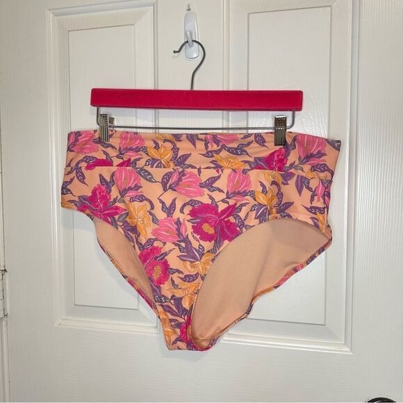 Old Navy Peach Floral V-Neck Swing Tankini Top + High Waisted Bikini Bottom Set - Picture 7 of 11